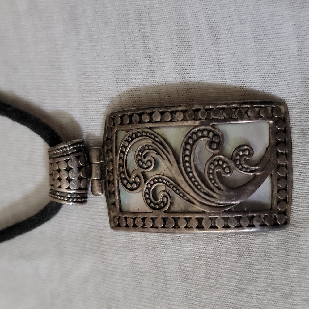 Pendant